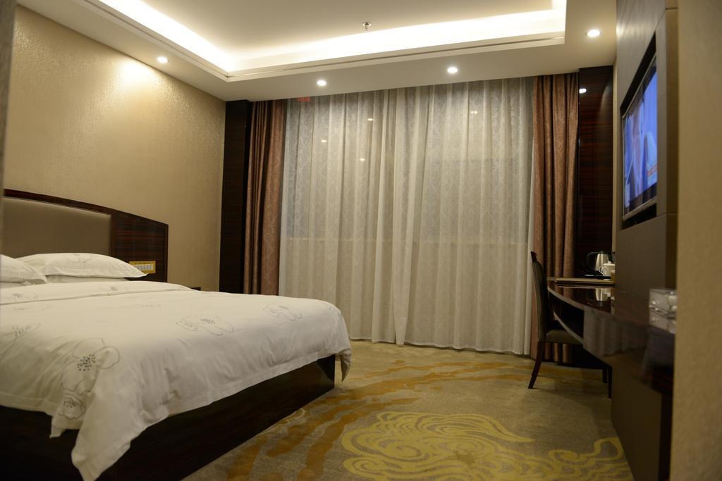 Tie Cheng Hotel Kanton Oda fotoğraf
